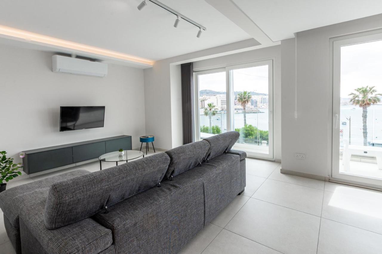 Seafront Luxury Apartment St. Paul's Bay Exteriör bild